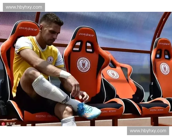 围绕替补席棚设施升级推动球队比赛体验全面优化方案探讨论径研究